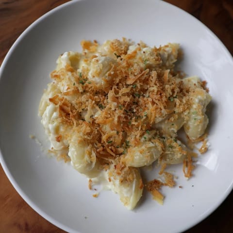 Old-Fashioned Baked Mac & Cheese